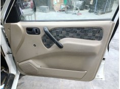 Recambio de guarnecido puerta delantera derecha para nissan terrano ii (r20) 2.7 td 4wd referencia OEM IAM   