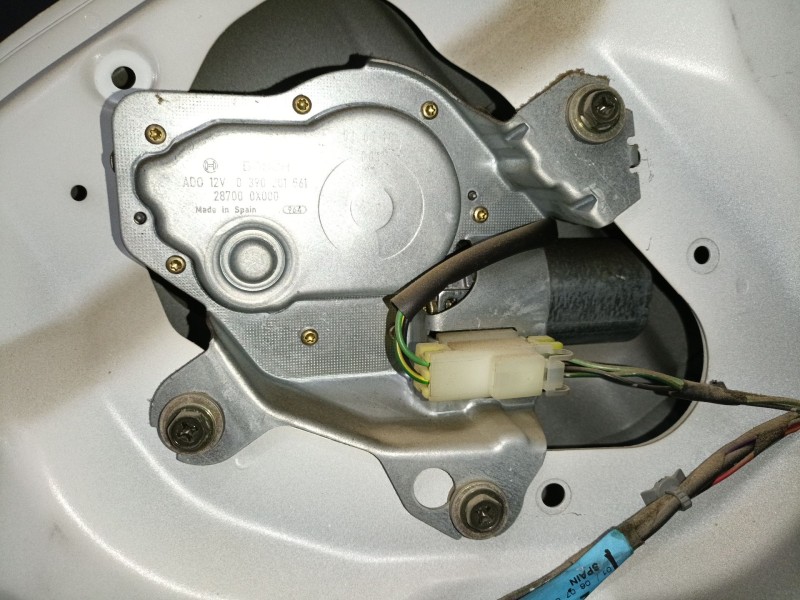 Recambio de motor limpia trasero para nissan terrano ii (r20) 2.7 td 4wd referencia OEM IAM   