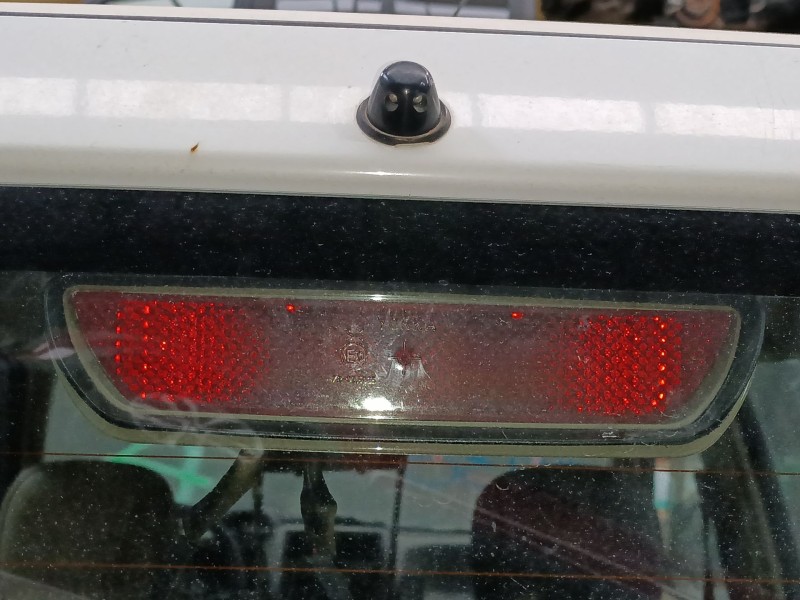 Recambio de luz central de freno para nissan terrano ii (r20) 2.7 td 4wd referencia OEM IAM   