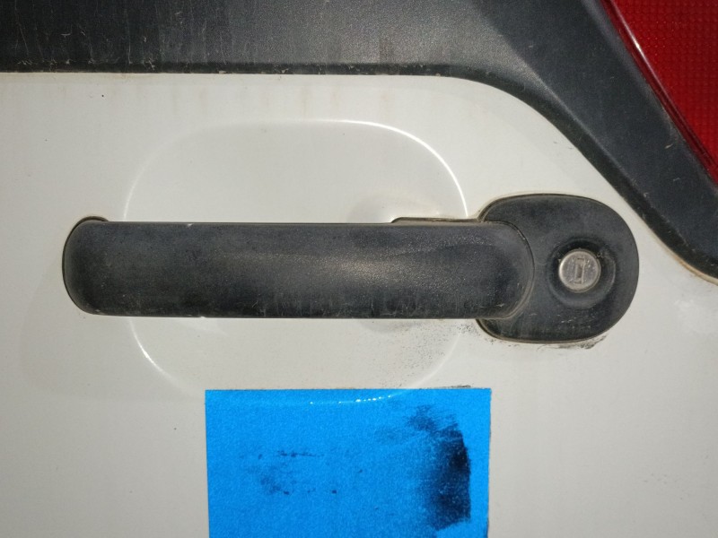 Recambio de maneta exterior porton para nissan terrano ii (r20) 2.7 td 4wd referencia OEM IAM   