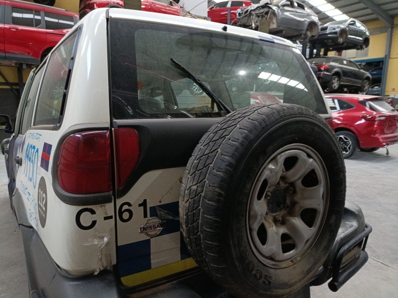 Recambio de porton trasero para nissan terrano ii (r20) 2.7 td 4wd referencia OEM IAM   