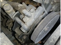 Recambio de bomba direccion para nissan terrano ii (r20) 2.7 td 4wd referencia OEM IAM   