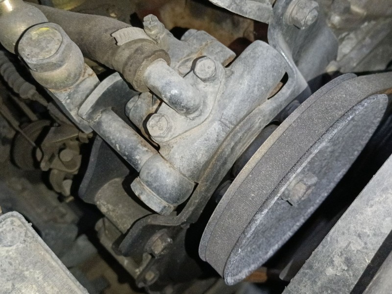 Recambio de bomba direccion para nissan terrano ii (r20) 2.7 td 4wd referencia OEM IAM   