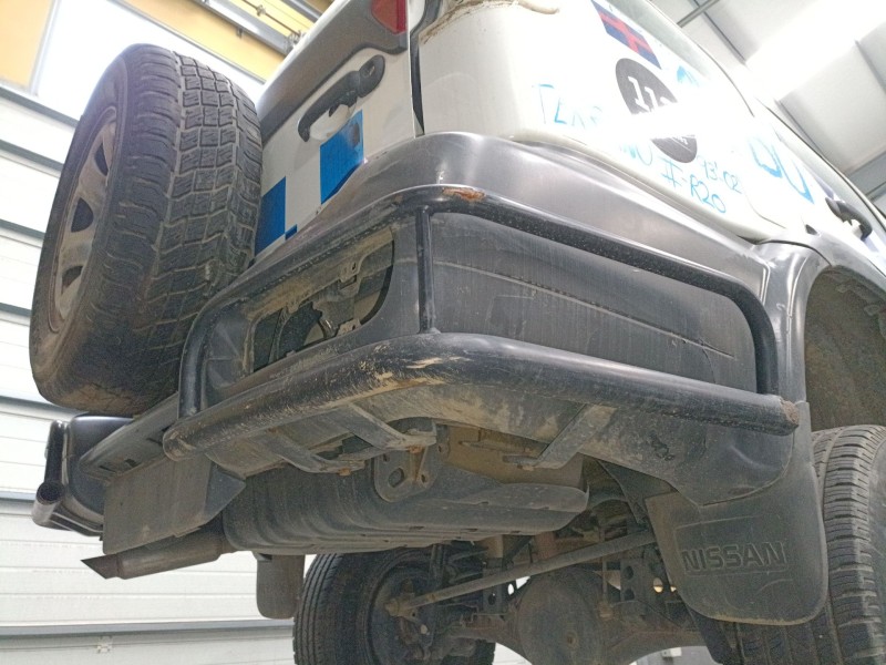 Recambio de paragolpes trasero para nissan terrano ii (r20) 2.7 td 4wd referencia OEM IAM   
