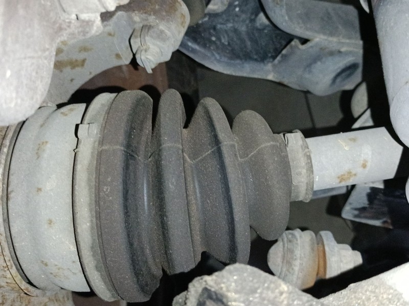 Recambio de transmision delantera izquierda para nissan terrano ii (r20) 2.7 td 4wd referencia OEM IAM   