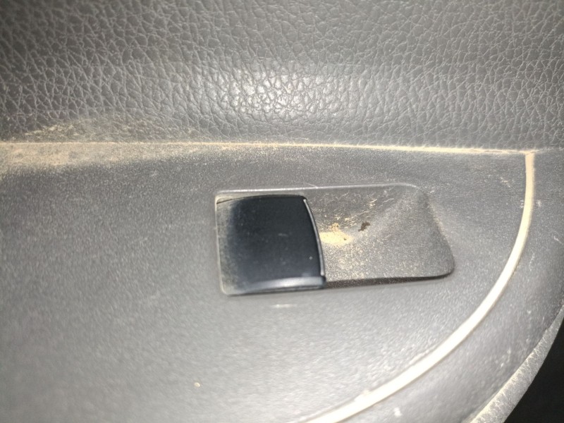 Recambio de mando elevalunas trasero izquierdo para mitsubishi l200 / triton (kj_, kk_, kl_) 2.4 di-d 4wd (kj0t) referencia OEM 