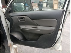 GUARNECIDO PUERTA DELANTERA DERECHA 