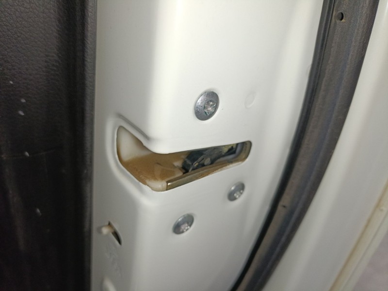 Recambio de cerradura puerta trasera derecha para mitsubishi l200 / triton (kj_, kk_, kl_) 2.4 di-d 4wd (kj0t) referencia OEM IA