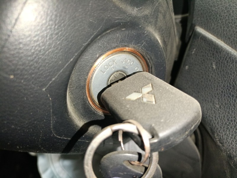 Recambio de antirrobo para mitsubishi l200 / triton (kj_, kk_, kl_) 2.4 di-d 4wd (kj0t) referencia OEM IAM   