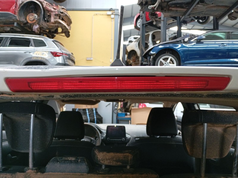 Recambio de luz central de freno para ford fiesta vii (hj, hf) 1.0 ecoboost active referencia OEM IAM   