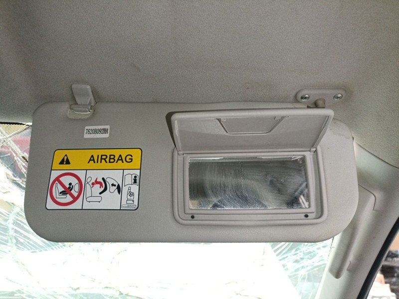 Recambio de parasol derecho para mitsubishi l200 / triton (kj_, kk_, kl_) 2.4 di-d 4wd (kj0t) referencia OEM IAM   