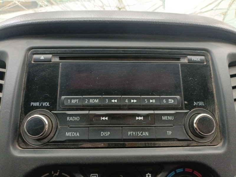 Recambio de sistema audio / radio cd para mitsubishi l200 / triton (kj_, kk_, kl_) 2.4 di-d 4wd (kj0t) referencia OEM IAM   