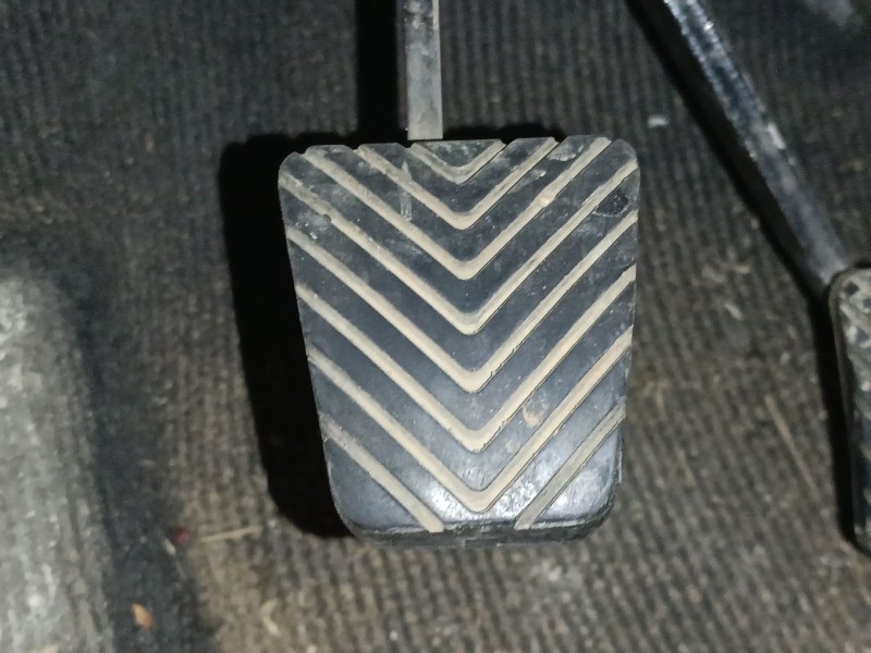 Recambio de pedal embrague para mitsubishi l200 / triton (kj_, kk_, kl_) 2.4 di-d 4wd (kj0t) referencia OEM IAM   