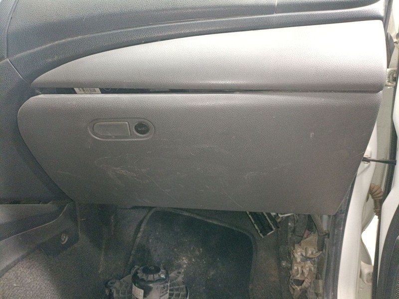 Recambio de guantera para mitsubishi l200 / triton (kj_, kk_, kl_) 2.4 di-d 4wd (kj0t) referencia OEM IAM   