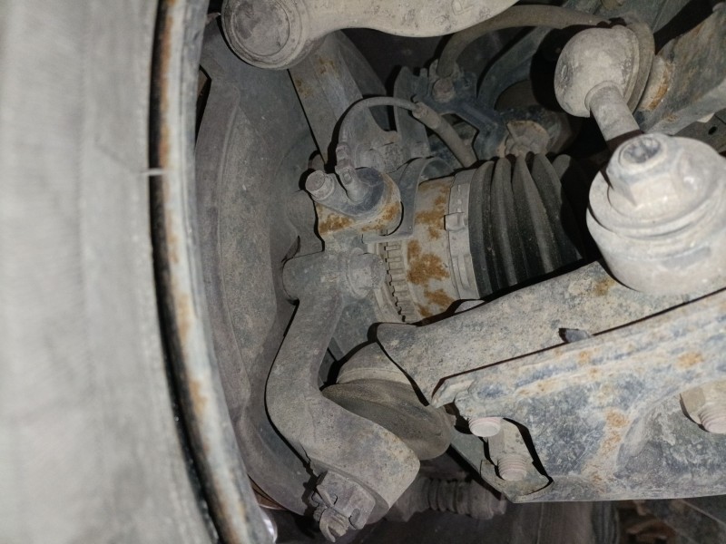 Recambio de mangueta delantera derecha para mitsubishi l200 / triton (kj_, kk_, kl_) 2.4 di-d 4wd (kj0t) referencia OEM IAM   