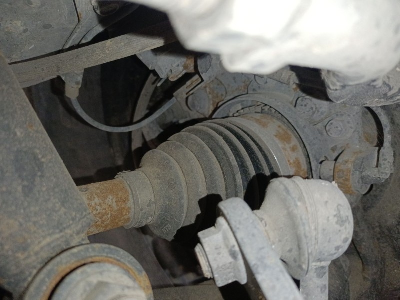 Recambio de transmision delantera izquierda para mitsubishi l200 / triton (kj_, kk_, kl_) 2.4 di-d 4wd (kj0t) referencia OEM IAM