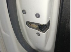 CERRADURA PUERTA DELANTERA IZQUIERDA 