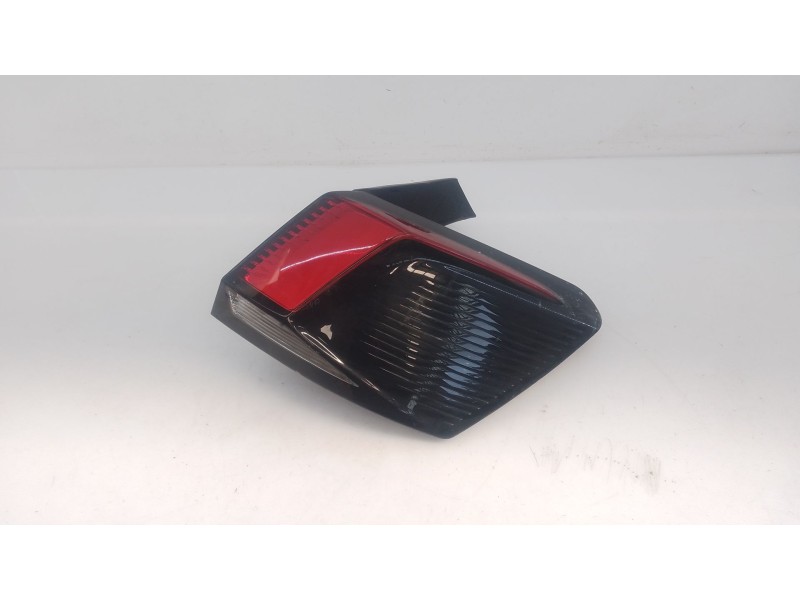 Recambio de piloto trasero derecho para peugeot 3008 ii suv (mc_, mr_, mj_, m4_) 1.2 thp/ puretech 130 (mrhnsm, mrhnsu, mrhnsj, 