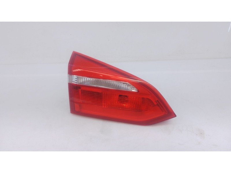 Recambio de piloto trasero izquierdo porton para ford focus iii turnier 1.5 tdci referencia OEM IAM   