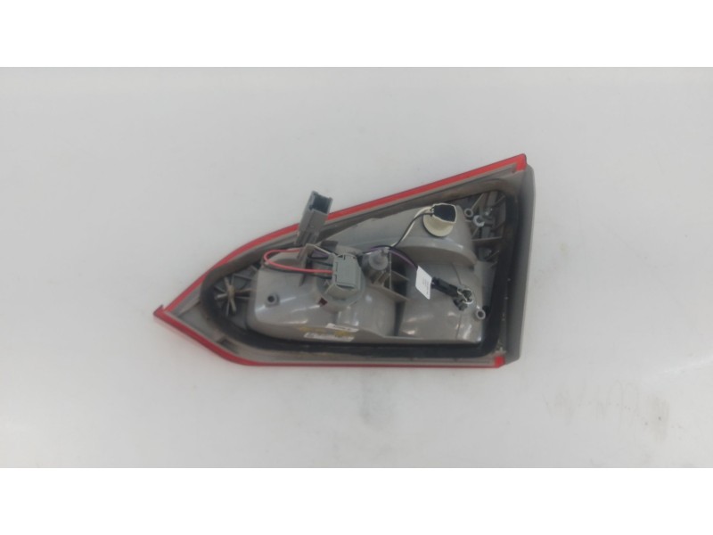 Recambio de piloto trasero izquierdo porton para ford focus iii turnier 1.5 tdci referencia OEM IAM   