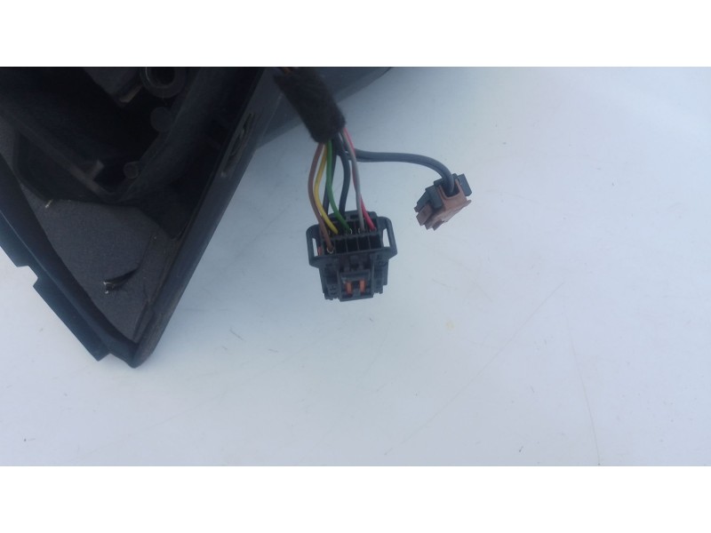 Recambio de retrovisor derecho electrico para peugeot 308 ii (lb_, lp_, lw_, lh_, l3_) 1.6 hdi referencia OEM IAM   