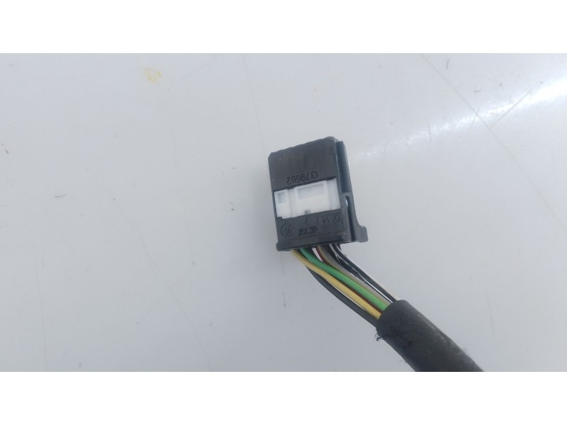 Recambio de retrovisor izquierdo electrico para renault clio iv (bh_) 1.5 dci 90 referencia OEM IAM   