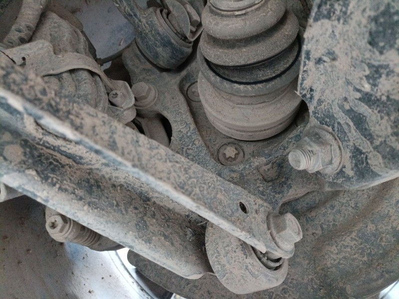 Recambio de mangueta trasera derecha para bmw x3 (f25) xdrive 20 d referencia OEM IAM   