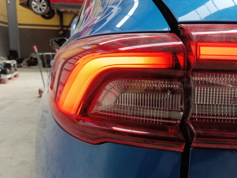 Recambio de piloto trasero izquierdo para ford kuga iii (dfk) 2.5 duratec plug-in-hybrid referencia OEM IAM   