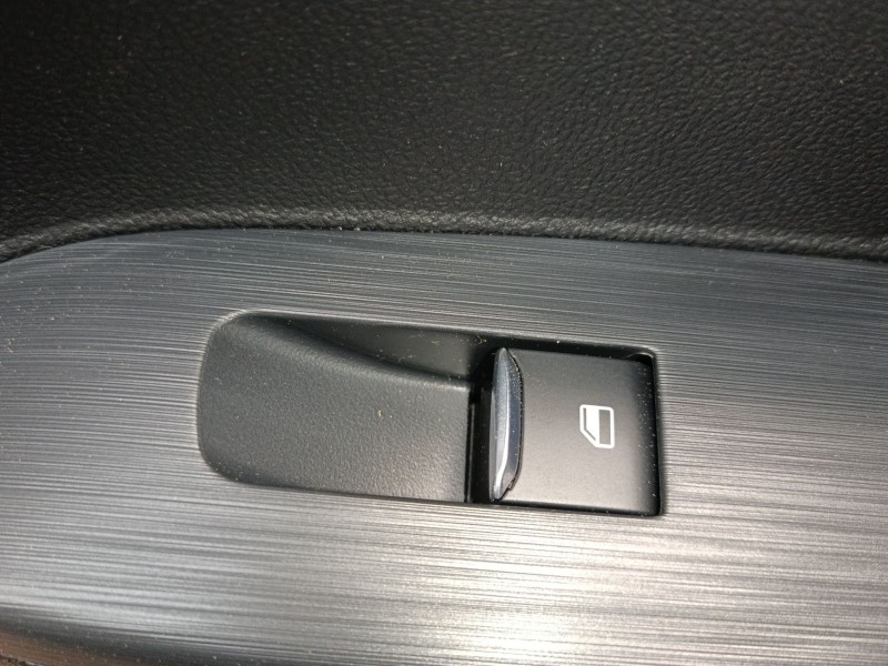 Recambio de mando elevalunas delantero derecho para ford kuga iii (dfk) 2.5 duratec plug-in-hybrid referencia OEM IAM   