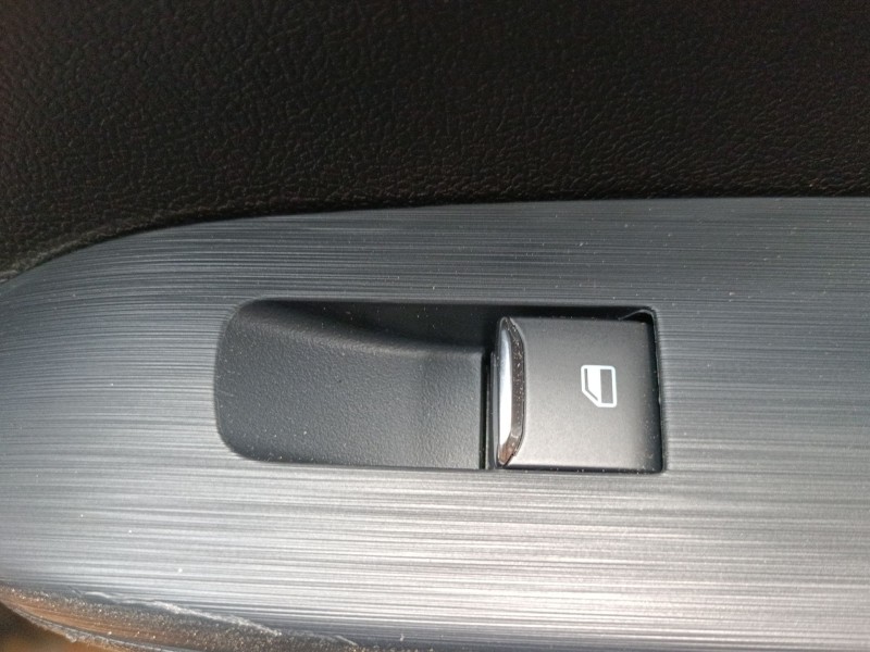 Recambio de mando elevalunas trasero derecho para ford kuga iii (dfk) 2.5 duratec plug-in-hybrid referencia OEM IAM   