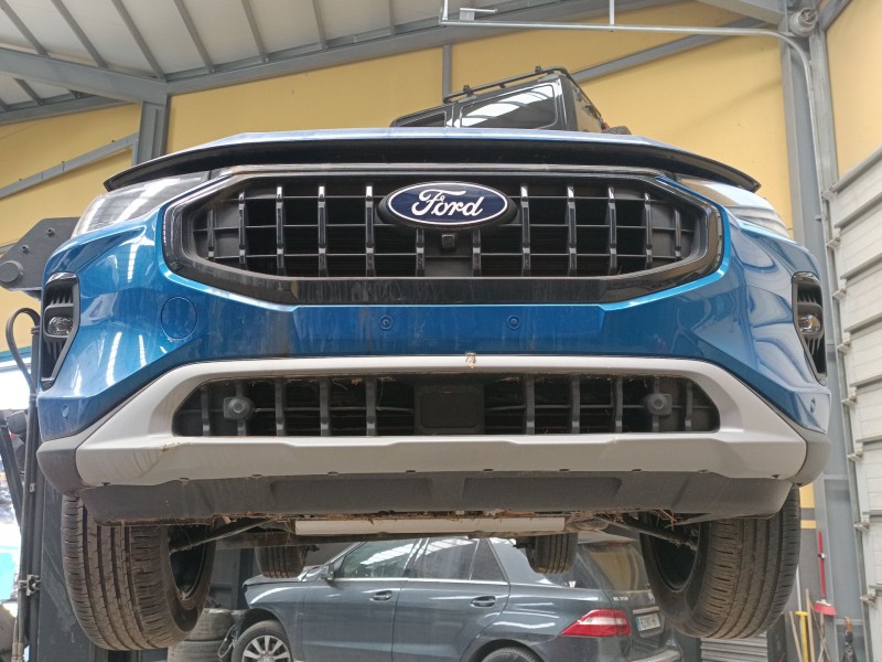 Recambio de paragolpes delantero para ford kuga iii (dfk) 2.5 duratec plug-in-hybrid referencia OEM IAM   