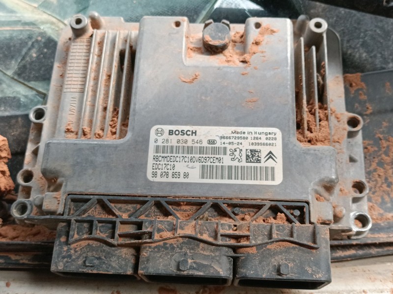 Recambio de centralita motor uce para fiat scudo furgoneta (270_, 272_) 1.6 d multijet referencia OEM IAM 9807885980 0281030546 