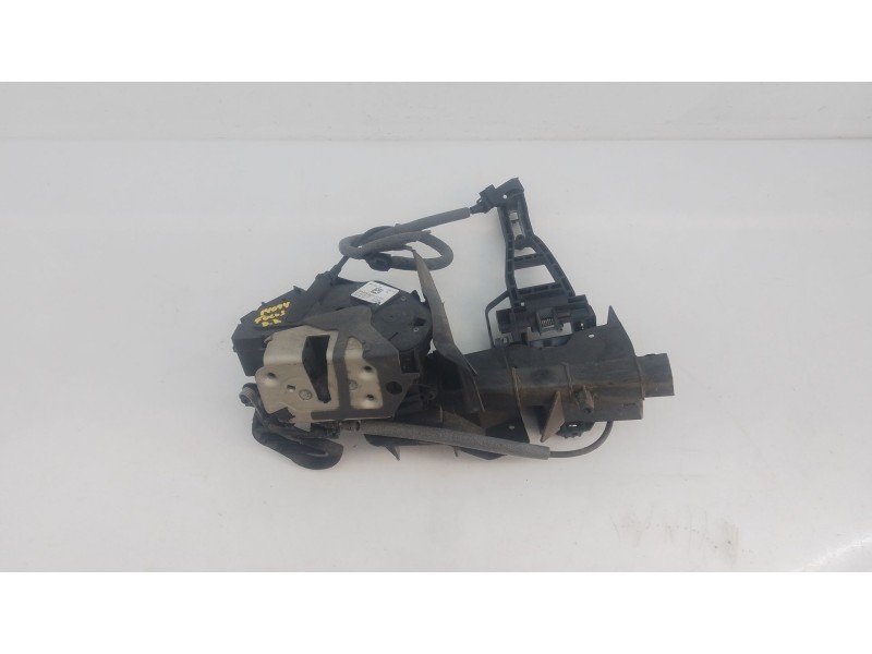 Recambio de cerradura puerta delantera derecha para ford focus iii turnier 1.5 tdci referencia OEM IAM   