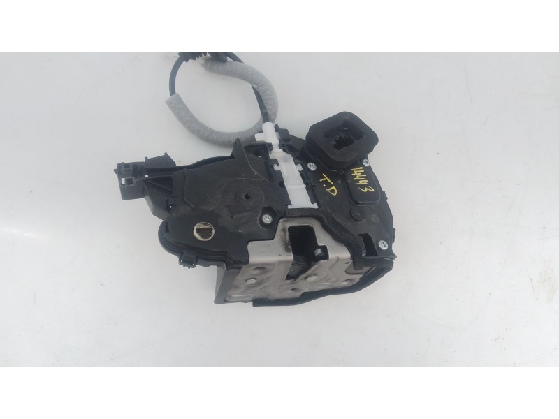 Recambio de cerradura puerta trasera derecha para skoda fabia iv (pj3) 1.0 tsi referencia OEM IAM   