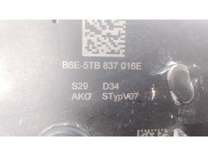 Recambio de cerradura puerta delantera derecha para skoda octavia iv (nx3, nn3, pv3) 2.0 tdi referencia OEM IAM   