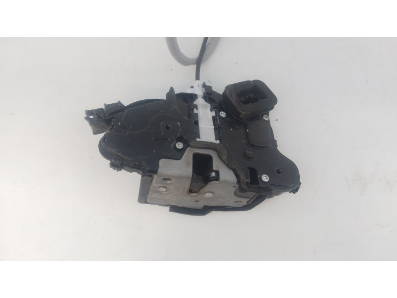 Recambio de cerradura puerta delantera derecha para volkswagen polo vi (aw1, bz1, ae1) 1.0 tsi referencia OEM IAM   