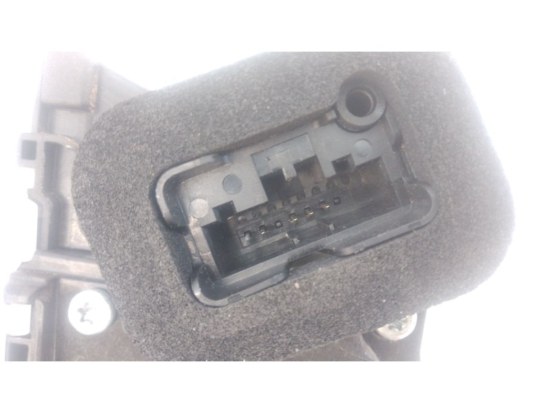 Recambio de cerradura puerta trasera derecha para volkswagen polo vi (aw1, bz1, ae1) 1.0 tsi referencia OEM IAM   