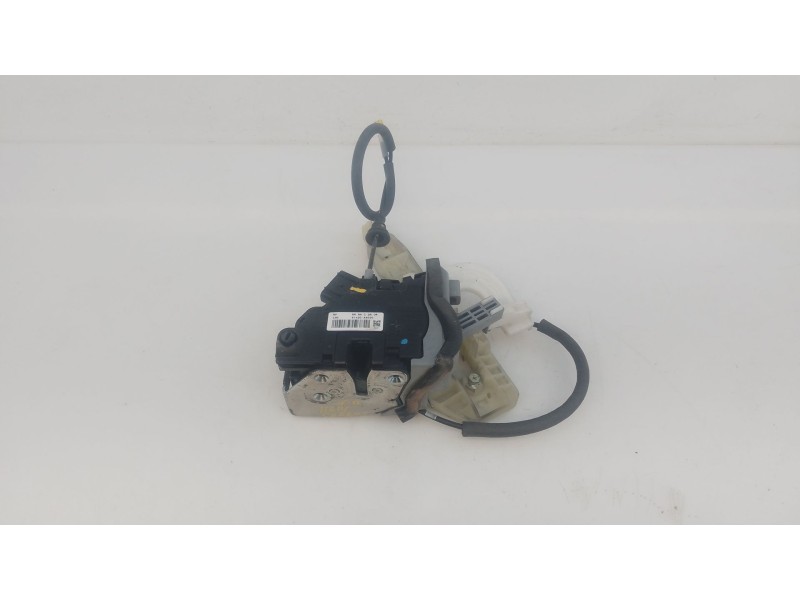 Recambio de cerradura puerta trasera derecha para kia carens ( ) drive referencia OEM IAM   