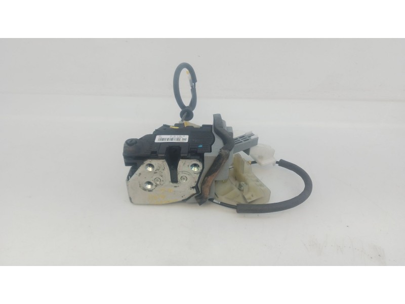 Recambio de cerradura puerta trasera derecha para kia carens ( ) drive referencia OEM IAM   