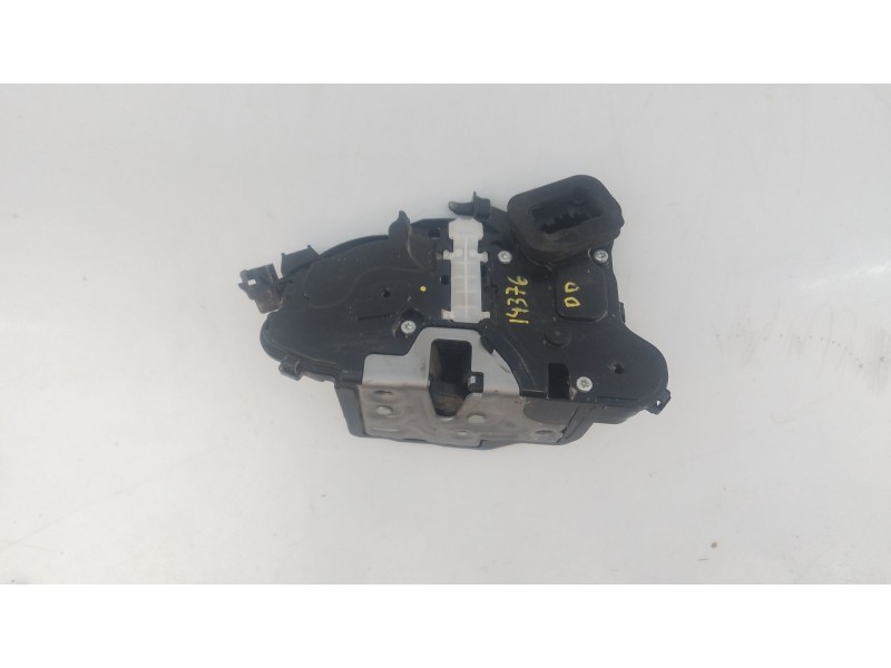 Recambio de cerradura puerta delantera derecha para volkswagen polo vi (aw1, bz1, ae1) 1.0 tsi referencia OEM IAM   