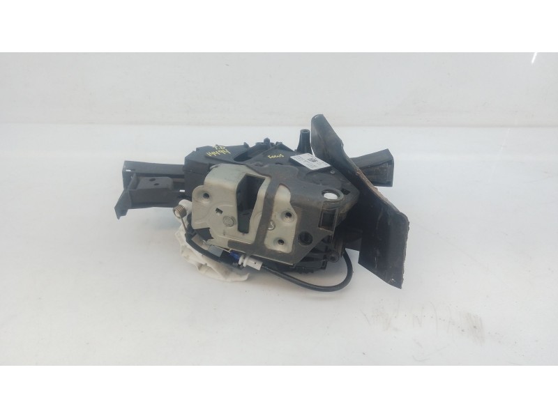 Recambio de cerradura puerta trasera derecha para ford focus iii turnier 1.6 tdci referencia OEM IAM   