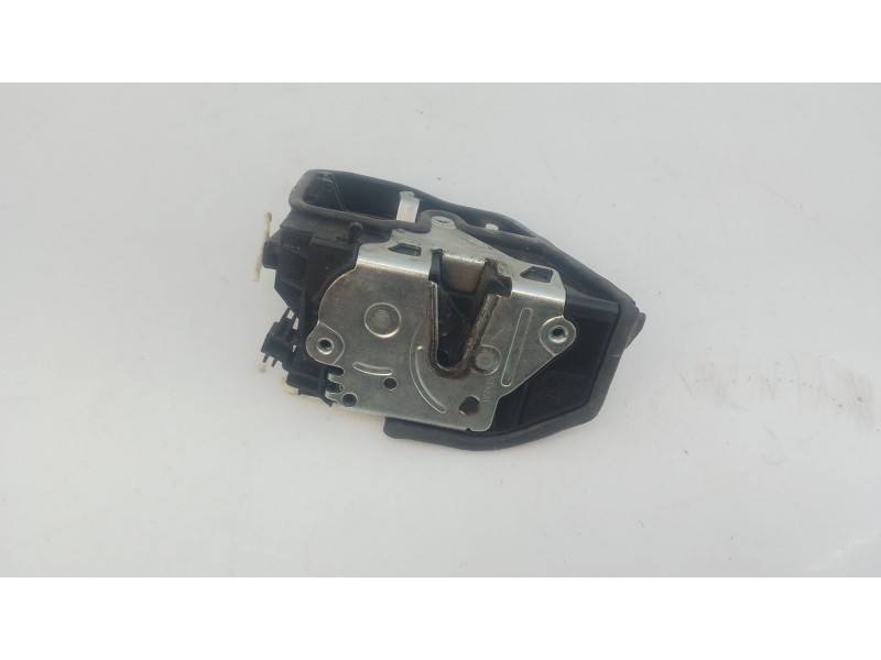 Recambio de cerradura puerta trasera derecha para bmw 1 (f20) 118 d referencia OEM IAM   