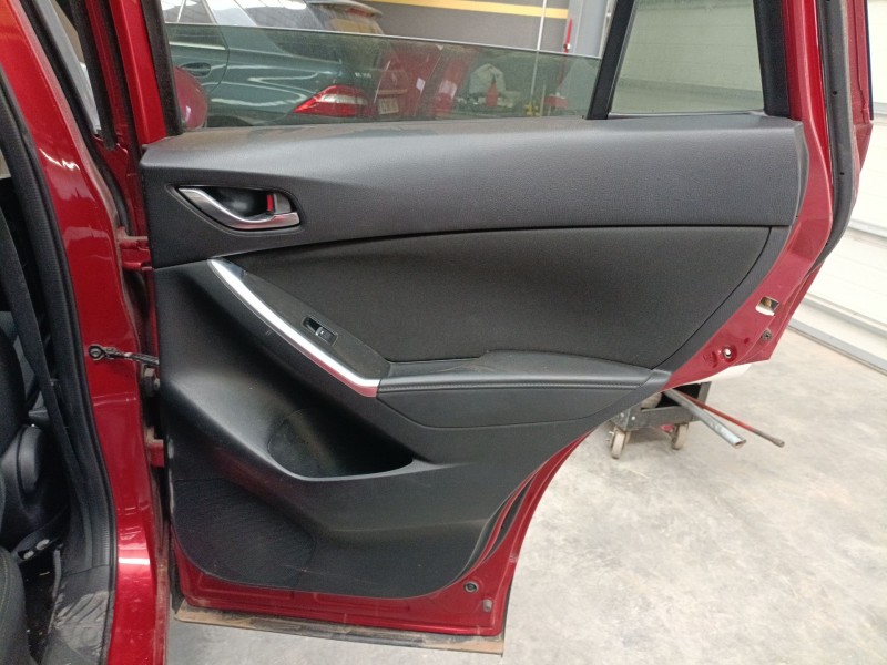 Recambio de guarnecido puerta trasera derecha para mazda cx-5 van (ke_) skyactiv-d (kef9) referencia OEM IAM   