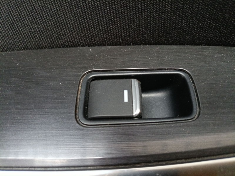 Recambio de mando elevalunas trasero izquierdo para mazda cx-5 van (ke_) skyactiv-d (kef9) referencia OEM IAM   