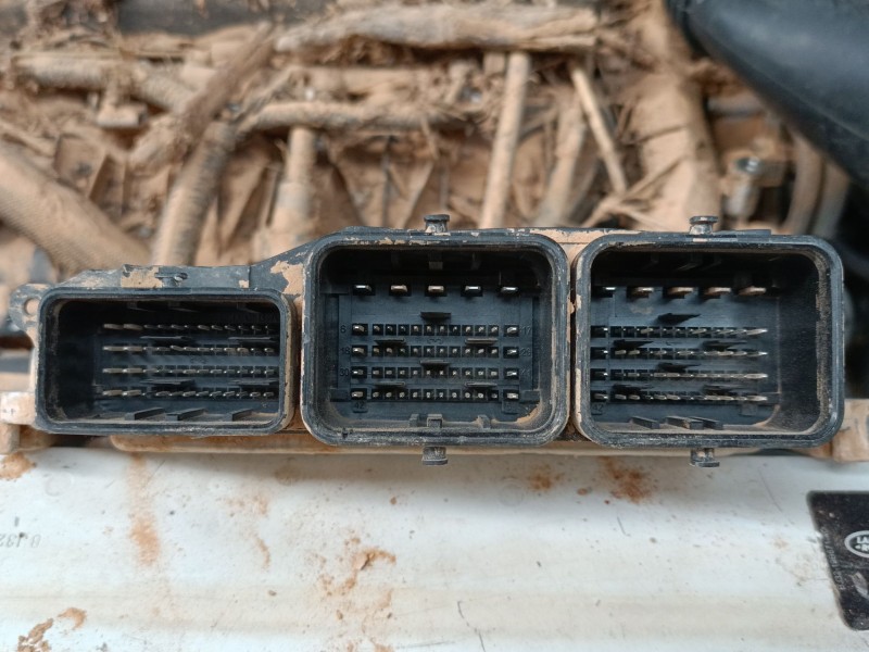 Recambio de centralita motor uce para land rover range rover evoque (l538) 2.2 d 4x4 referencia OEM IAM EJ3212C520VC 0281019622 