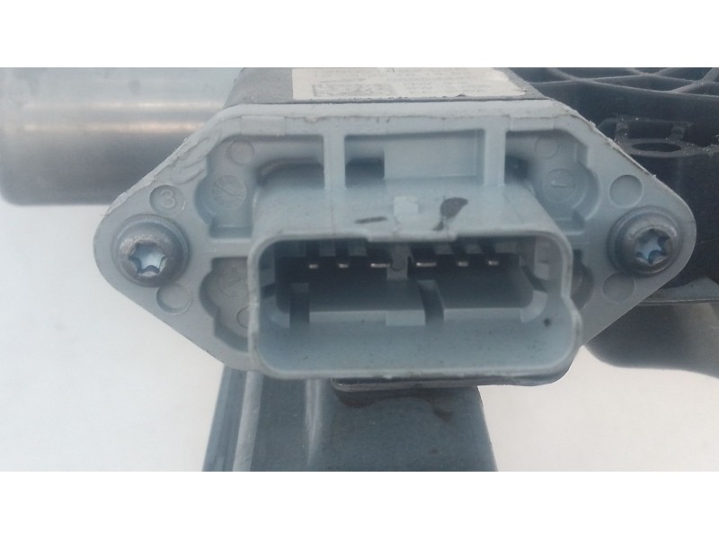 Recambio de elevalunas delantero izquierdo para renault clio iv (bh_) 1.5 dci 90 referencia OEM IAM   