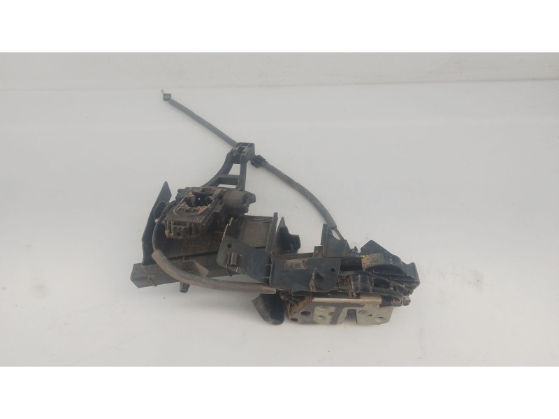Recambio de cerradura puerta delantera derecha para ford focus iii 1.6 tdci referencia OEM IAM   
