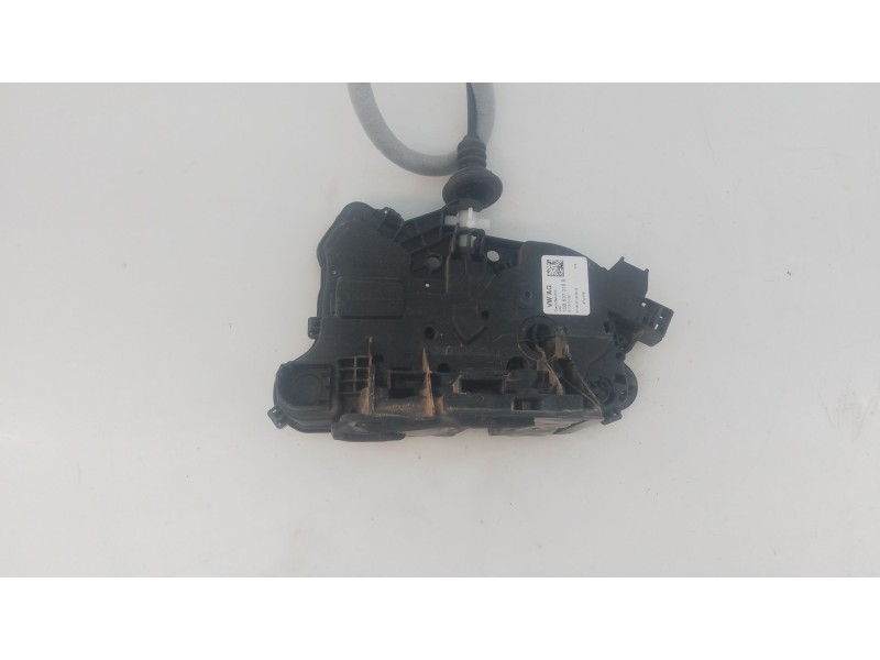Recambio de cerradura puerta delantera derecha para skoda fabia iv (pj3) 1.0 tsi referencia OEM IAM   