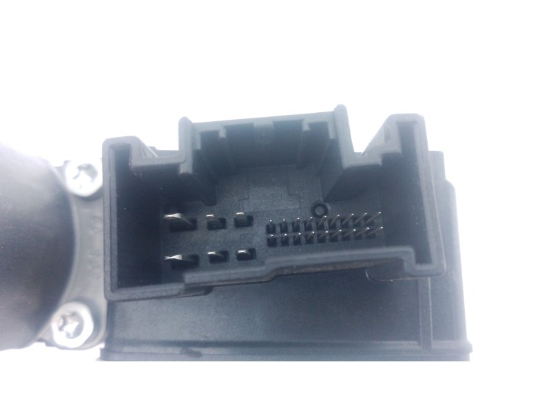 Recambio de motor elevalunas delantero izquierdo para volkswagen polo vi (aw1, bz1, ae1) 1.0 tsi referencia OEM IAM   