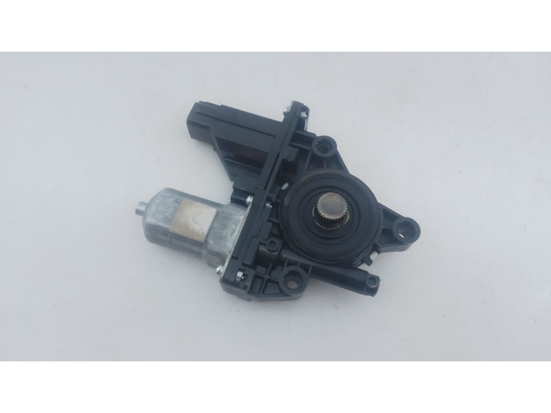 Recambio de motor elevalunas trasero derecho para kia carens ( ) drive referencia OEM IAM   